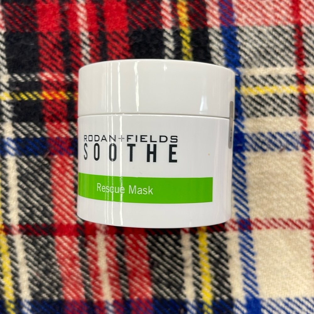 Rodan + fields‎ soothe rescue mask H07